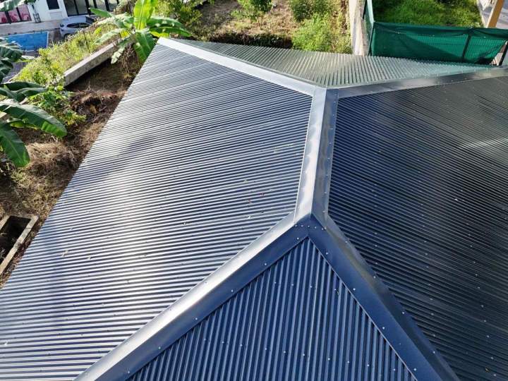 Service d’installation de toiture commerciale Rivière-Pilote